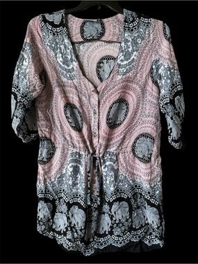 RARE! The Elephant Pants Women’s Top!